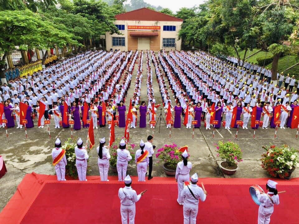 TRƯỜNG THCS HIM LAM TIẾP TỤC KHẲNG ĐỊNH CHẤT LƯỢNG GIÁO DỤC QUA KỲ THI CHỌN HỌC SINH GIỎI CÁC MÔN VĂN HÓA LỚP 9 CẤP TỈNH