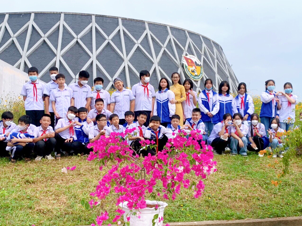 TRƯỜNG THCS HIM LAM TỔ CHỨC CÁC HĐGD, TRẢI NGHIỆM Năm học 2021-2022