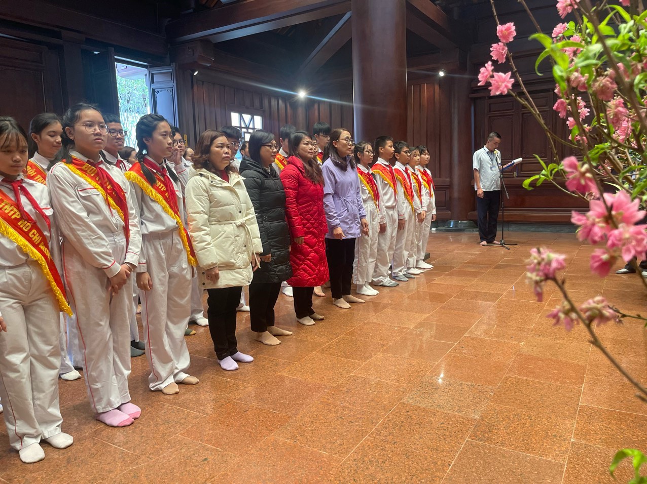 LỄ DÂNG HƯƠNG  ĐỀN THỜ LIỆT SĨ CHIẾN TRƯỜNG ĐIỆN BIÊN PHỦ