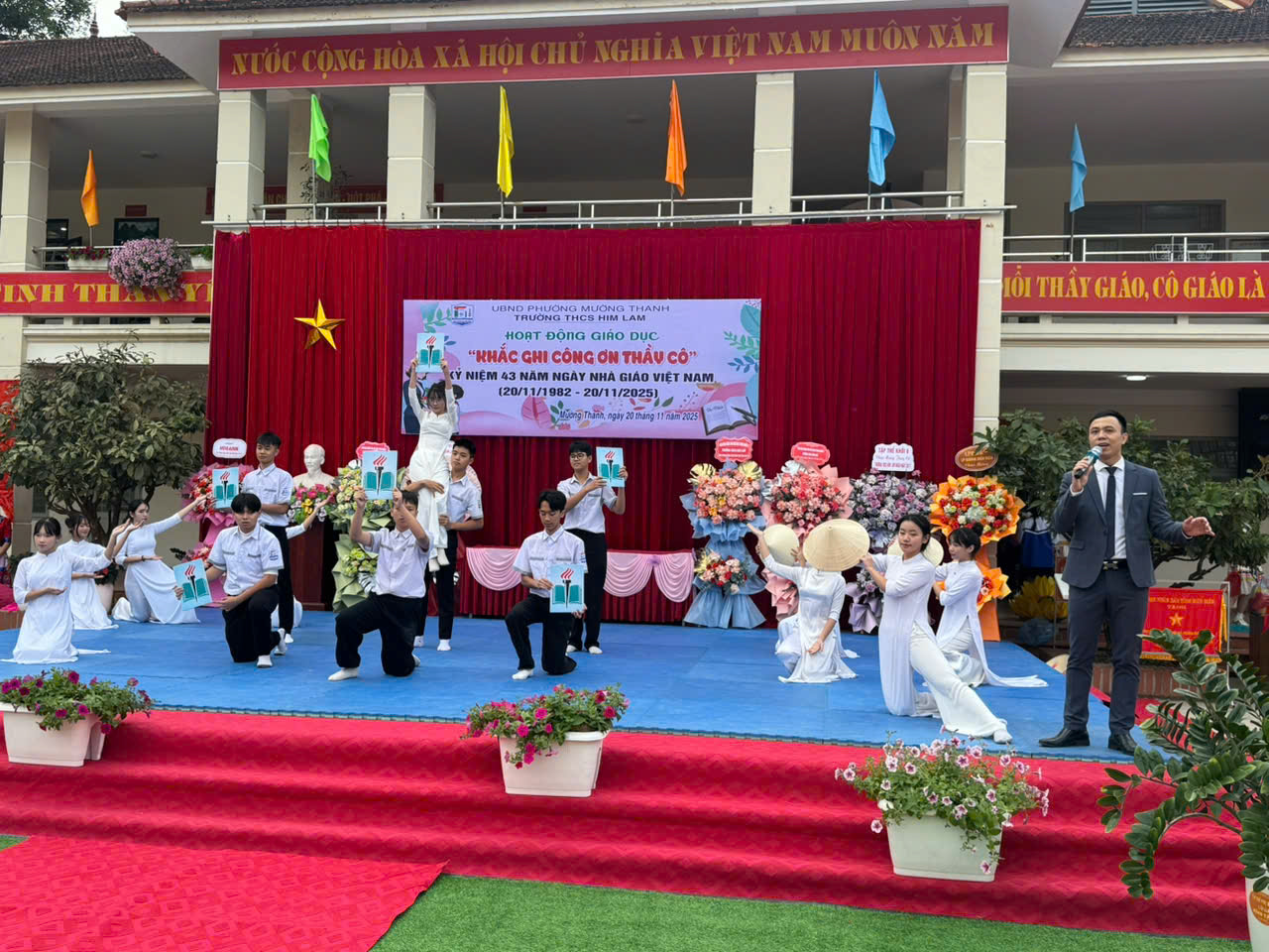 z7242885001538 256472d58e8aa4e2030b15e72a816b4b