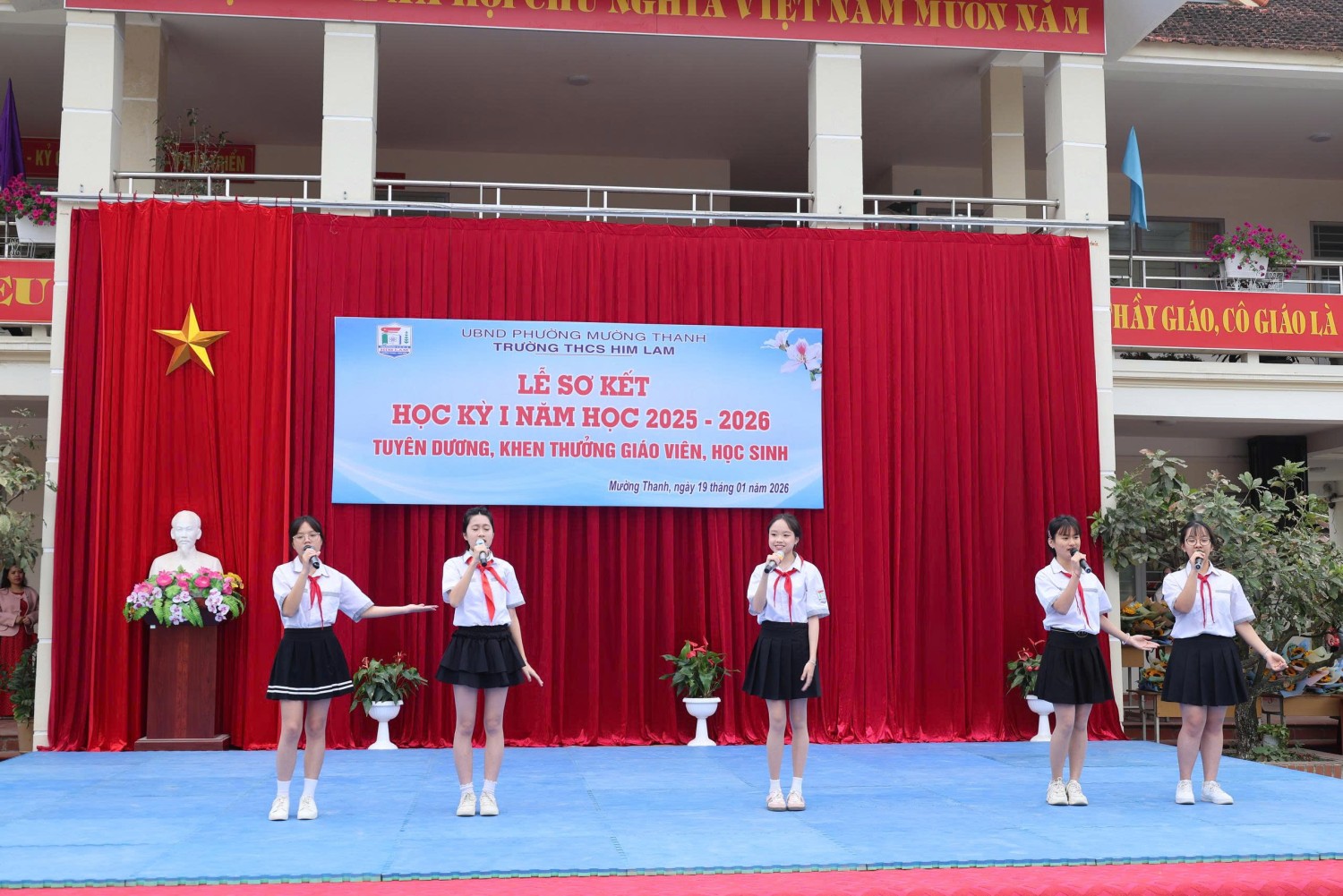 gen h z7463064874465 9b90e78417a2b23bba9b3b4aa869388e