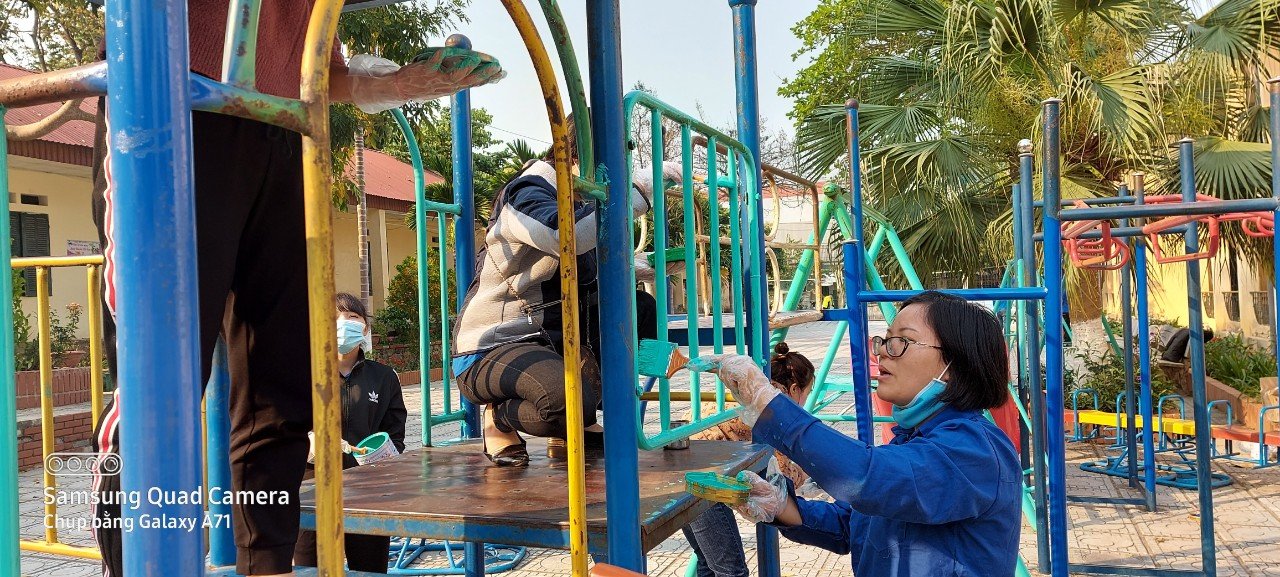 f857f02b2b81d8df8190