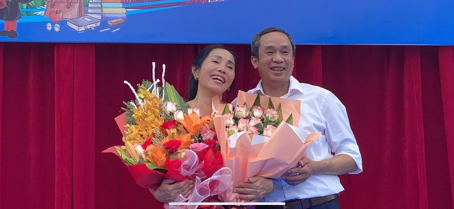 Ảnh 11 đồng nghiệp chia tay