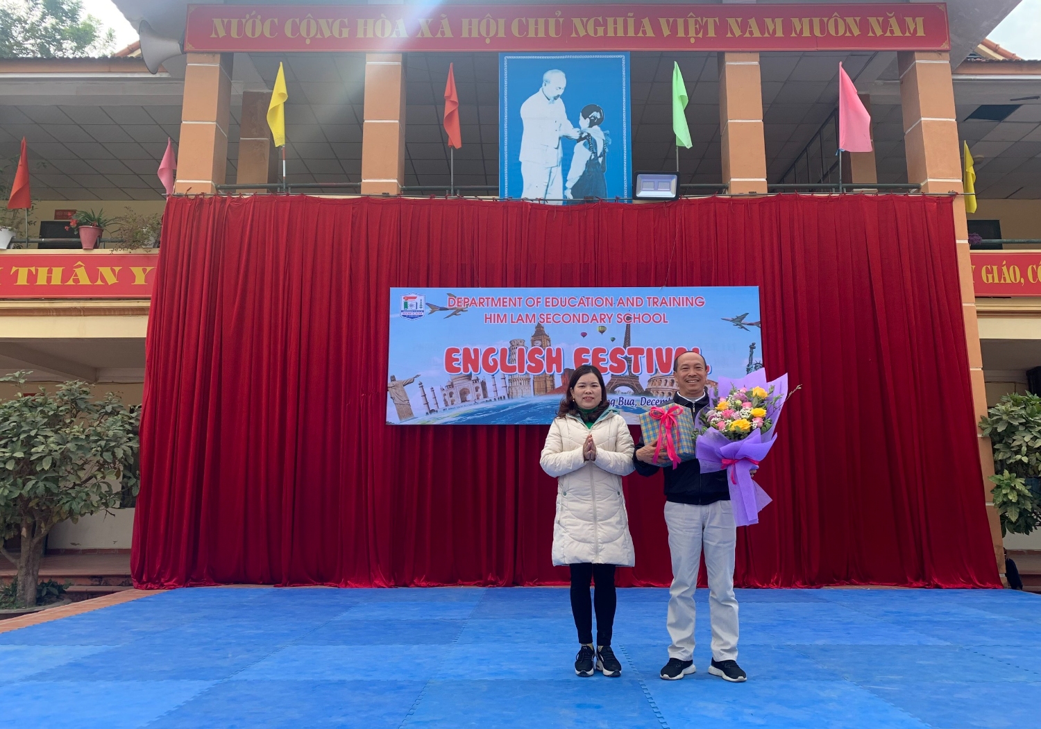 z3991696602472 cb1a489cd0041528434c2d1abed9241c