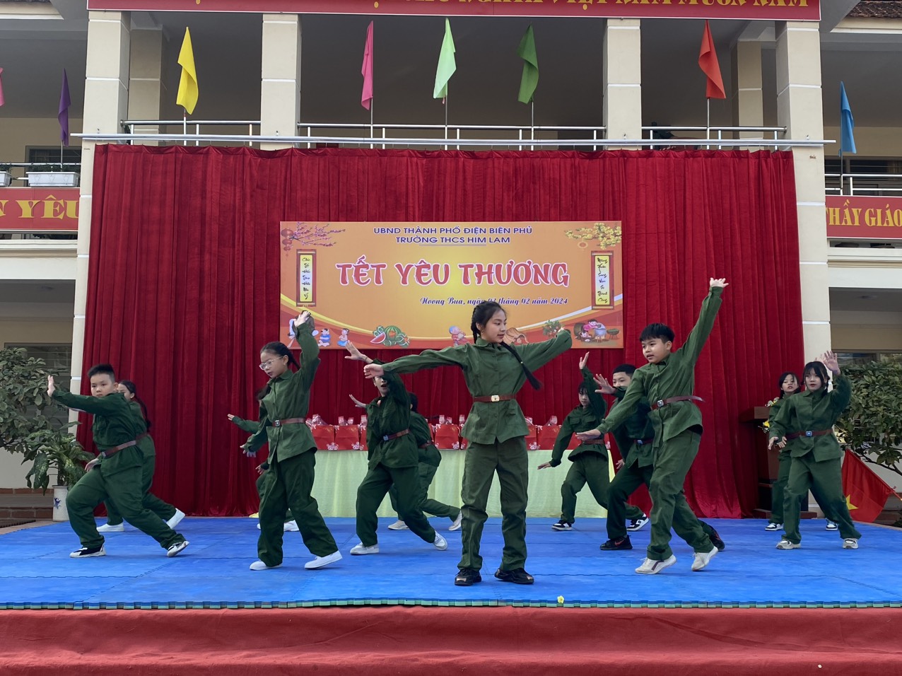 z5131731244656 60886b4c67559c6943bf410724cd5b54